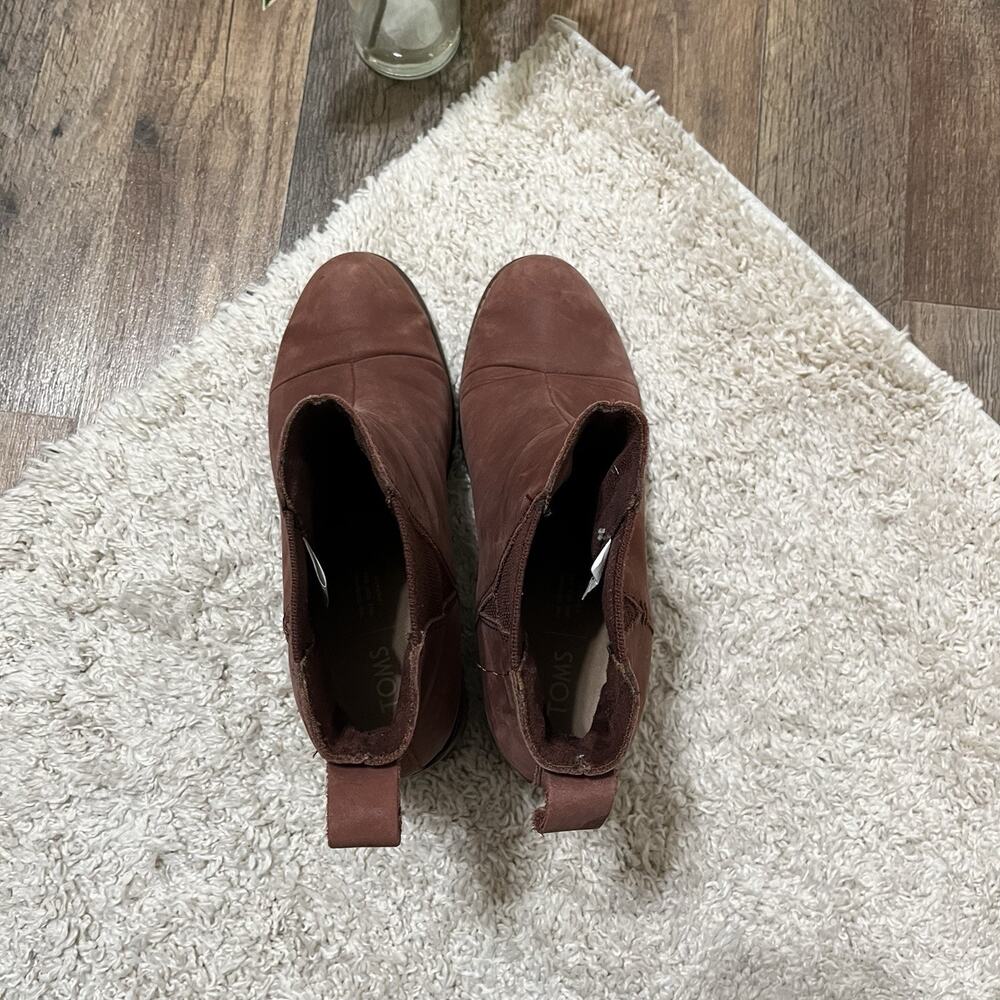 TOMS Size 7.5 Burnt Henna Leather Block Heel Pull-On Esme Chelsea Boots - Picture 5 of 7